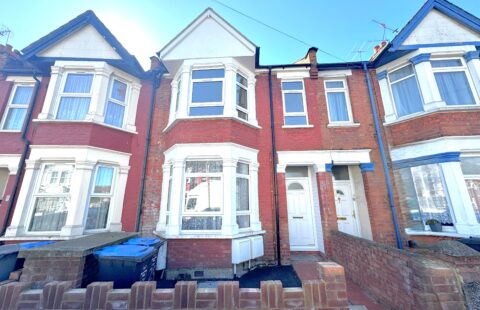 2 Bedroom Maisonette